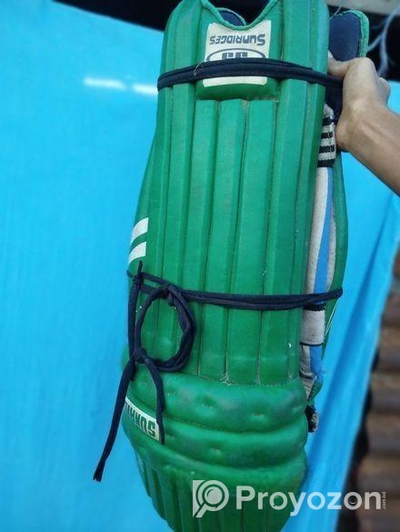 ক্রিকেট সরঙ্জাম