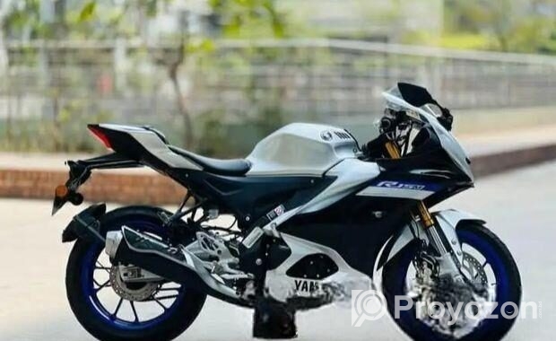 Yamaha R15 M VS7 India 2023