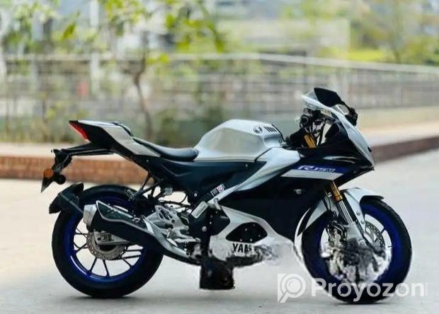 Yamaha R15 M VS7 India 2023