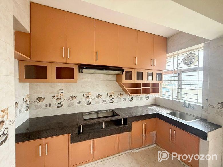 2400 SFT Luxarious Semi furnished apartment rent at 7 th floor Ut