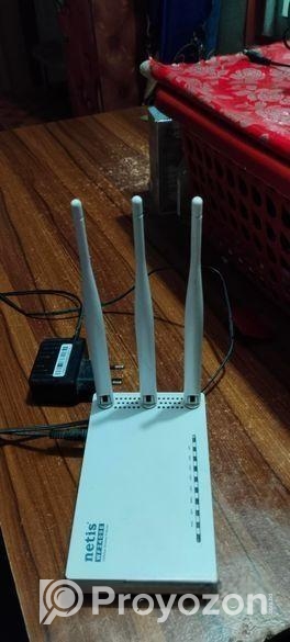 একটি Netis রাউটার বিক্রি করবো