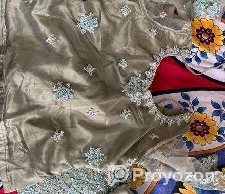 মেয়েদের লেহেঙ্গা