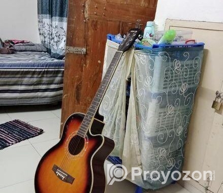 Guitar for sale