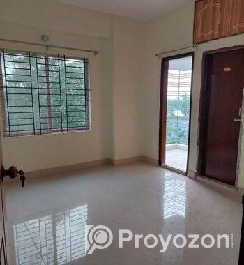 নদীর পাড়ে মনোরোম ফ্ল্যাট ভাড়া হবে