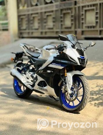 Yamaha R15 M VS7 India 2023