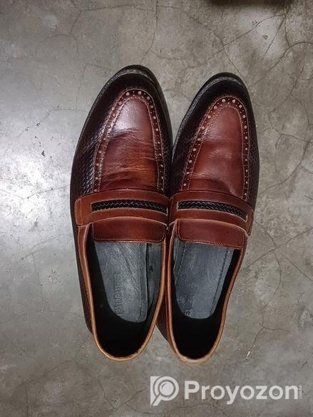 লোফারটি বিক্রয় করা হবে