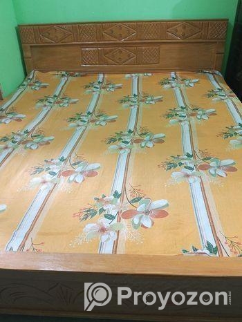 জরুরী ভিত্তিতে খাটটি বিক্রি করতে চাই