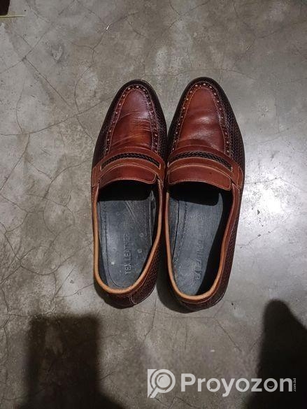 লোফারটি বিক্রয় করা হবে