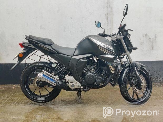 Yamaha FZS ` 2023