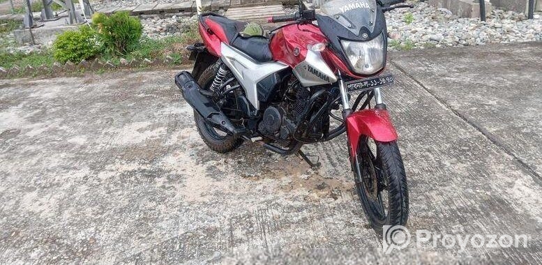 Yamaha SZR . 2011