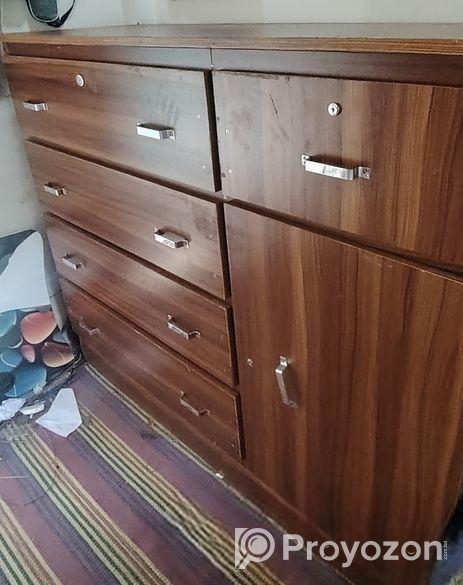 ওয়ারড্রব বিক্রি