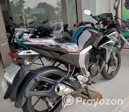 Yamaha Fazer 2021