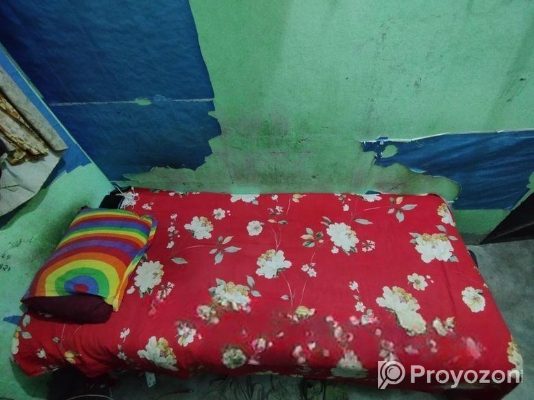 পড়ার টেবিল আর বেড