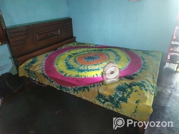 মালয়েশিয়ান কাঠের খাট