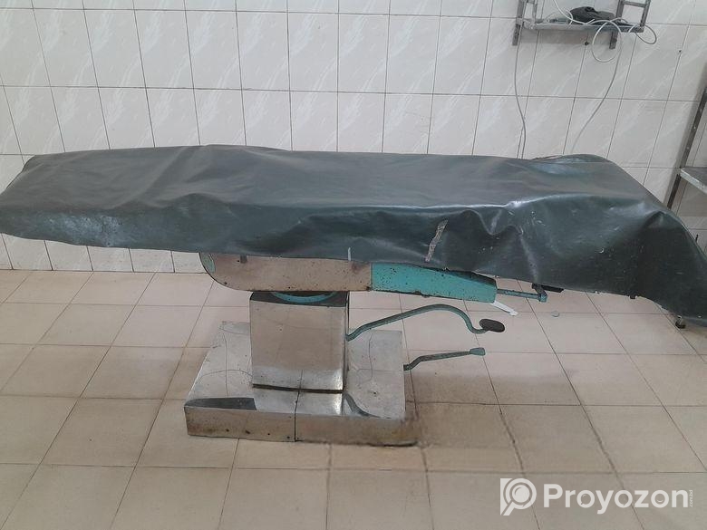 অপারেশন টেবিল