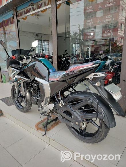 Yamaha Fazer 2021