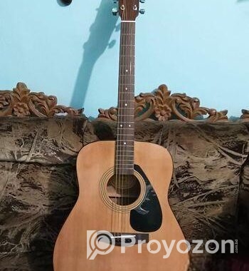 YAMAHA F310 Acoustic Guitar