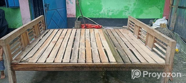খাট বিক্রি হবে