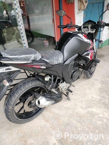 Yamaha FZS version 2 2022