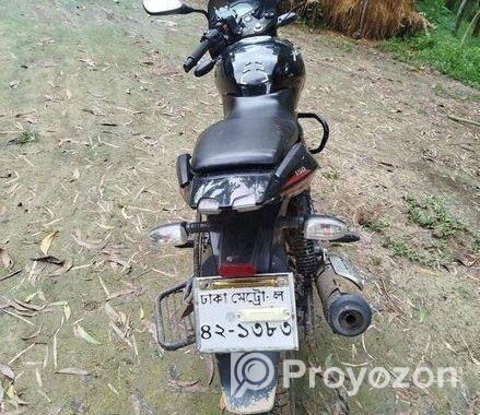 Bajaj Pulsar 150 . 2022