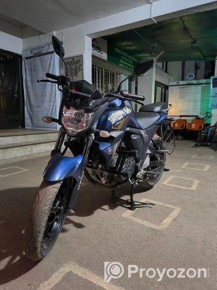 Yamaha FZs V2 . 2023