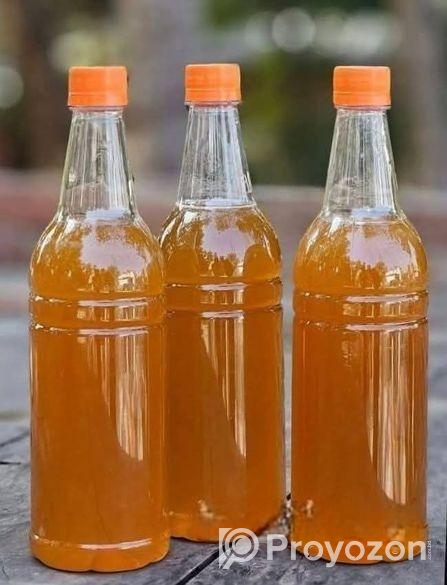 চাকের মধু আছে