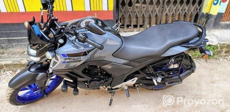 Yamaha FZS V3 . 2023
