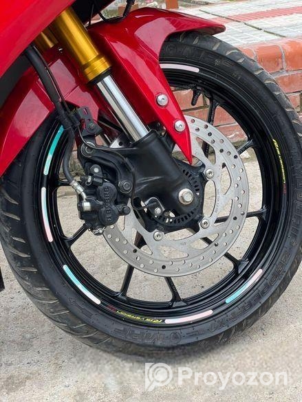 Yamaha R15 V4 . 2022