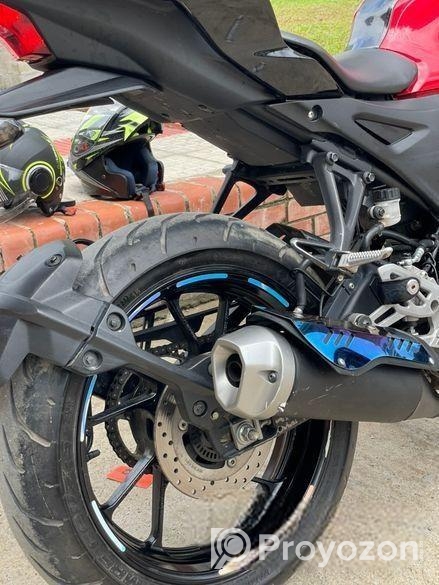 Yamaha R15 V4 . 2022