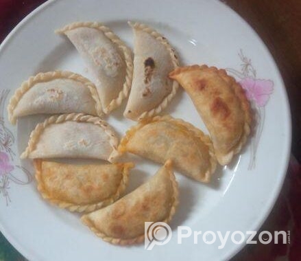 ভাজা পুলি পিঠা, ঝাল ও মিস্টি দুই ধরোনের