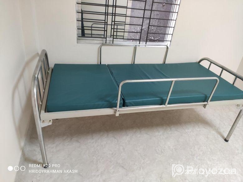 Hospital patinet bed one crank ms