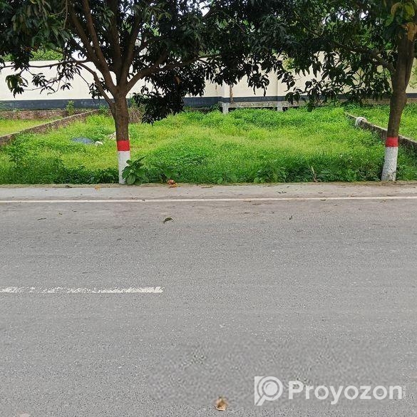 নিরিবিলি পরিবেশে বাড়ি করার উপযোগী @ তিন /পাচ / ১০ কাঠা প্লট বিক্