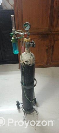 Oxygen Cylinder With Humidifier And Trolly