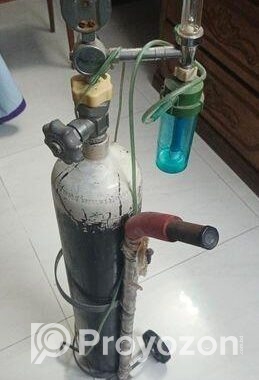 Oxygen Cylinder With Humidifier And Trolly