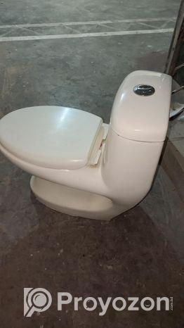 হাই কমোড এন্ড বেসিন স্টেন্ড