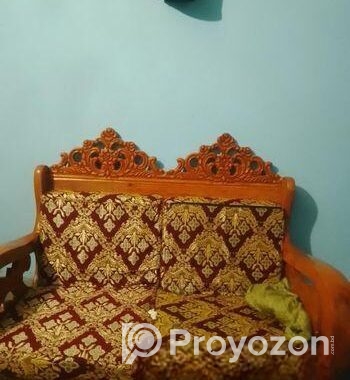 ৫ সিটের সোফা সেট বিক্রি হবে