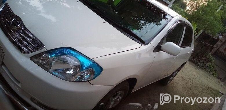 Toyota Corolla . 2001