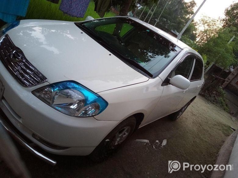 Toyota Corolla . 2001