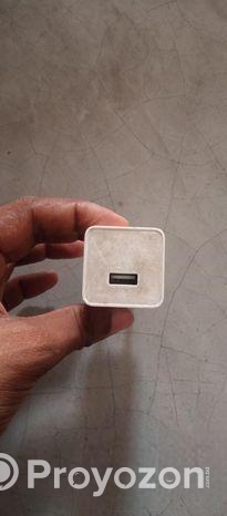 10 wad. 18 wad quick charging , 2000 ahm