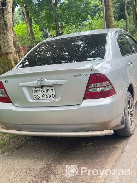 Toyota Corolla . 2003