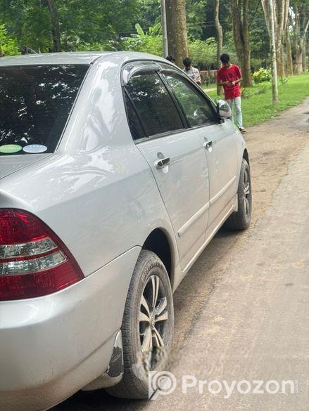 Toyota Corolla . 2003