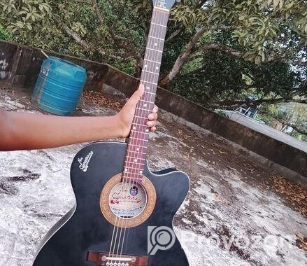 Signeture Guiter