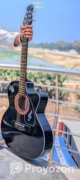 গিটার বেচতে চাই