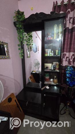 পুরাতন ড্রেসিং টেবিল বিক্রয় হবে