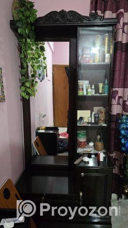 পুরাতন ড্রেসিং টেবিল বিক্রয় হবে