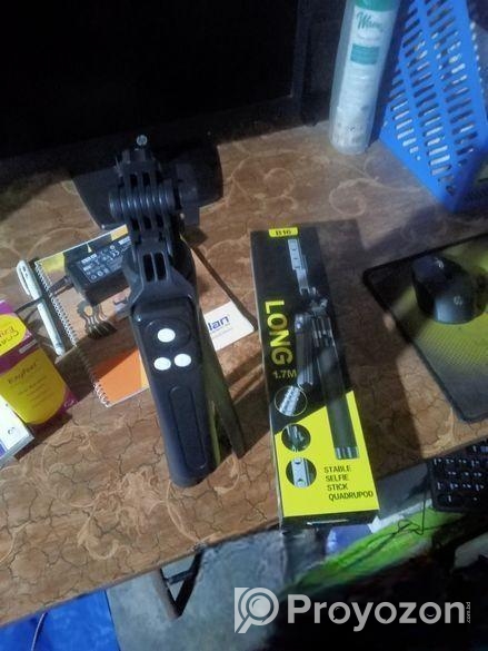 B16 long stable selfie stick