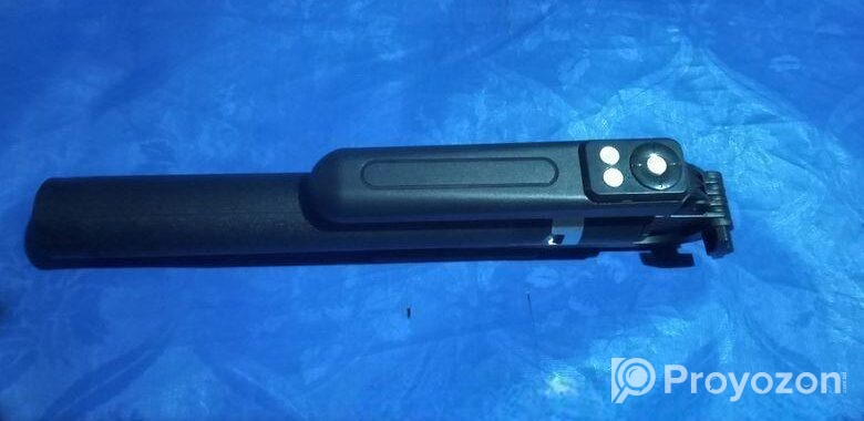 B16 long stable selfie stick