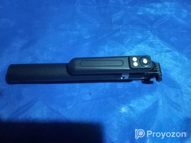 B16 long stable selfie stick