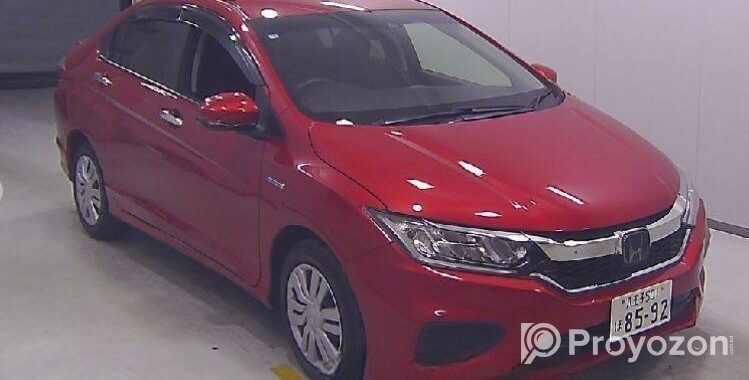 Honda Grace LX Red 4/61000 km 2020
