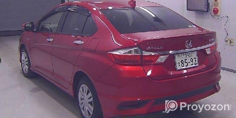 Honda Grace LX Red 4/61000 km 2020